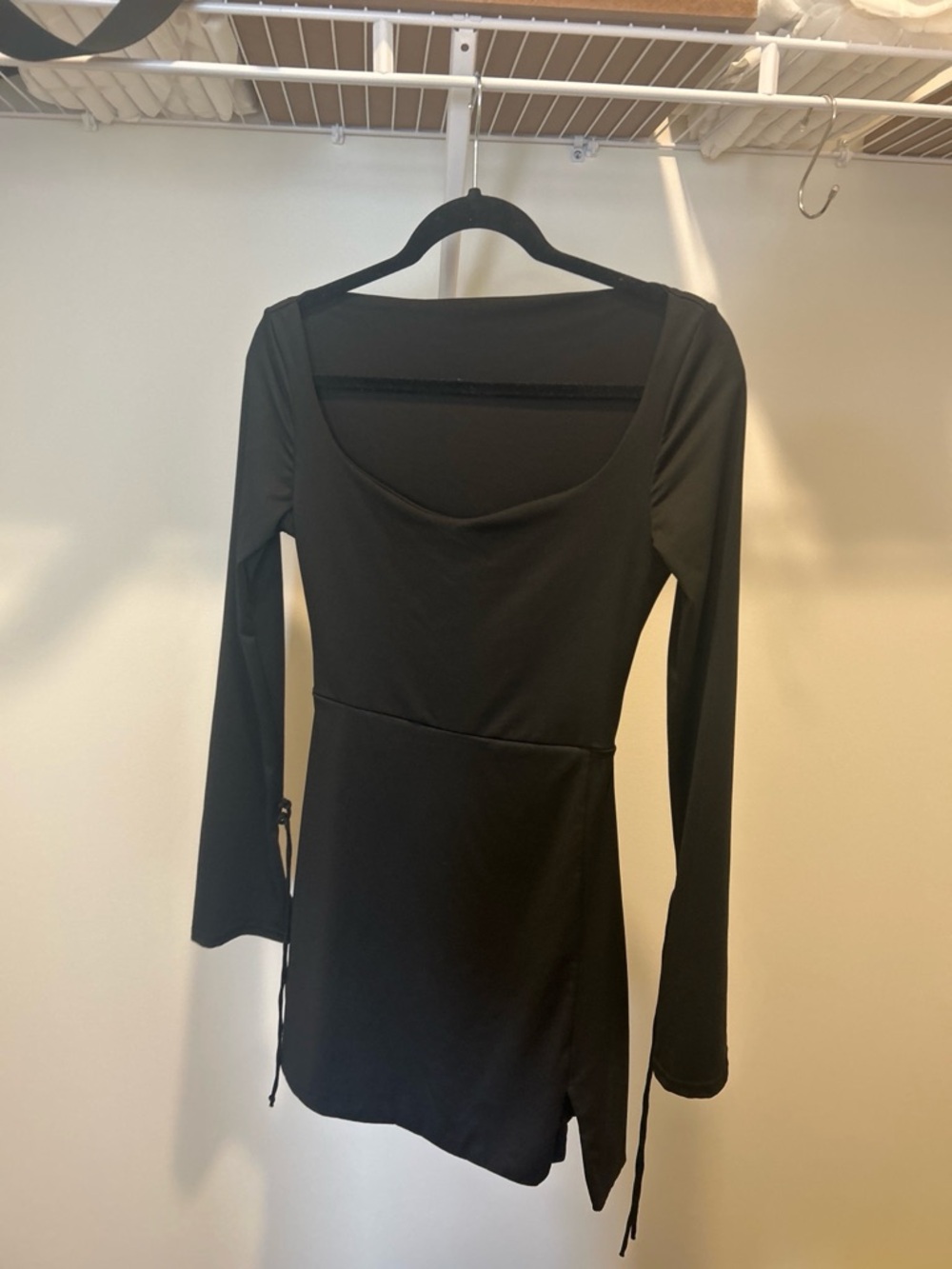 SHEIN Black Long Sleeve Scoop Neck Dress